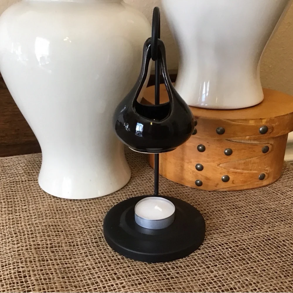Tear drop and metal frame essential oil warmer diffuser